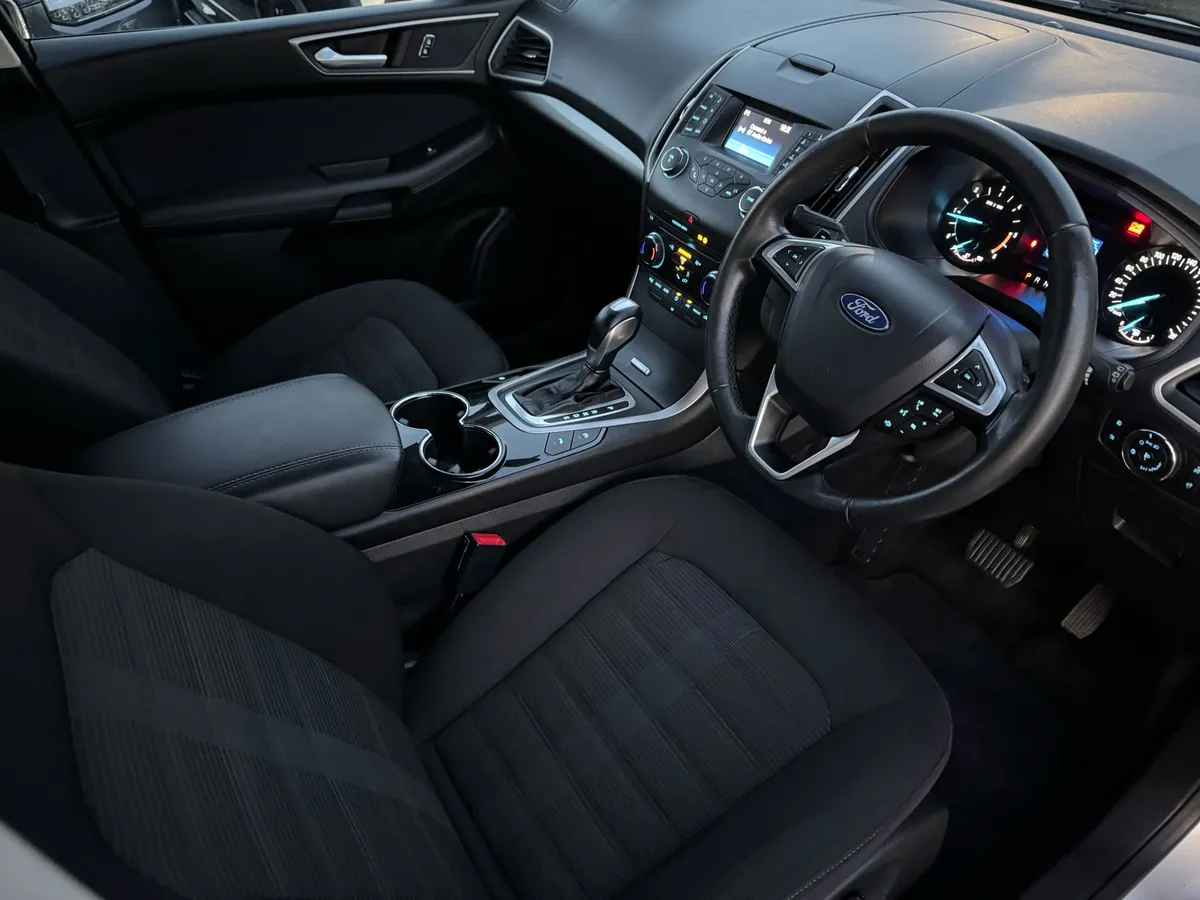 171 FORD GALAXY ZETEC 150 AUTO 7 SEATER V CLEAN - Image 4