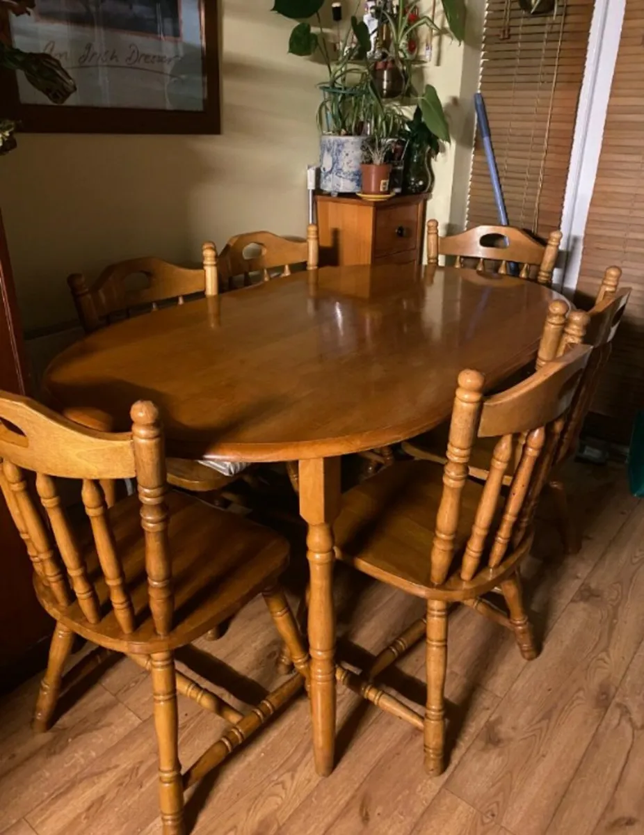 Table and 6 chairs - Image 4