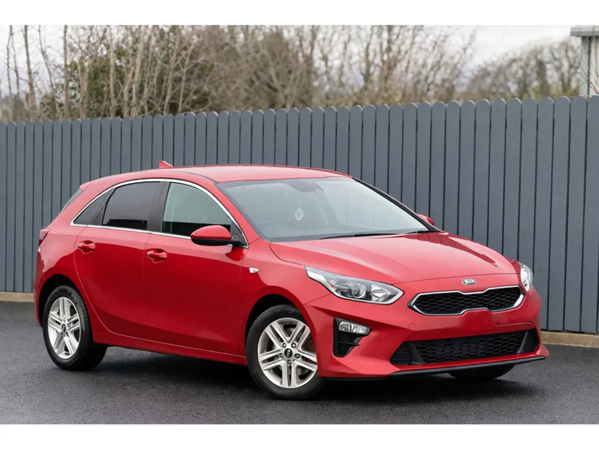 Kia Ceed 2022 KIA CEED 1.6 DIESEL MHEV - Image 1