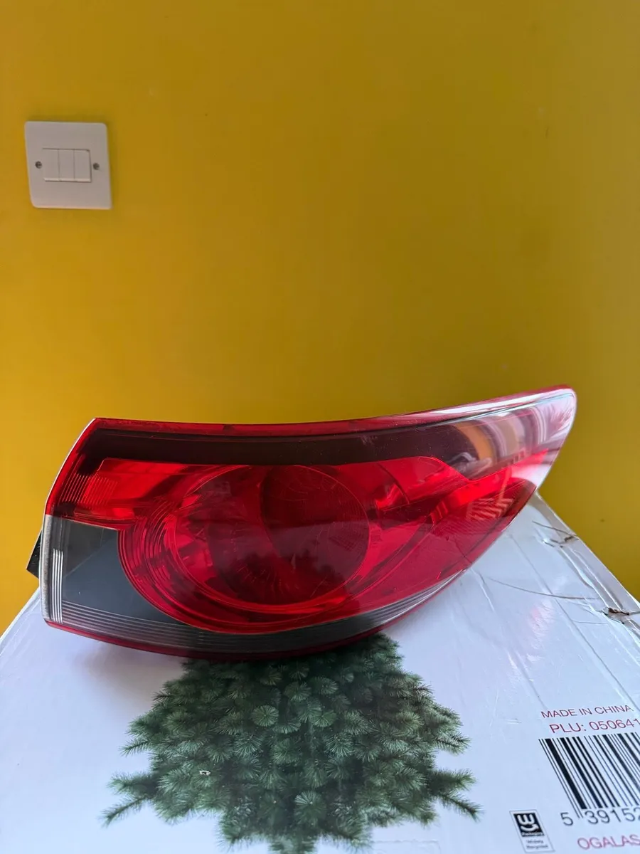 Mazda 6 Saloon Rear Drivers Side taillight - Image 1