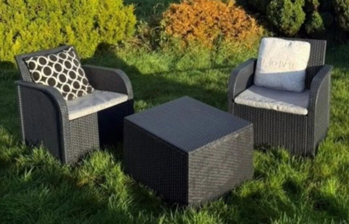 3-Piece Rattan Garden Furniture Set - Image 1