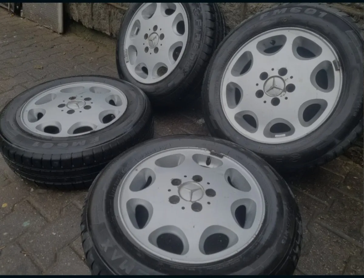 Mercedes w124 - Image 1