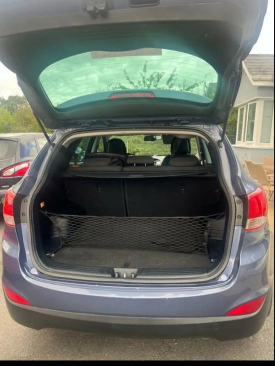 Hyundai ix35 - Image 2