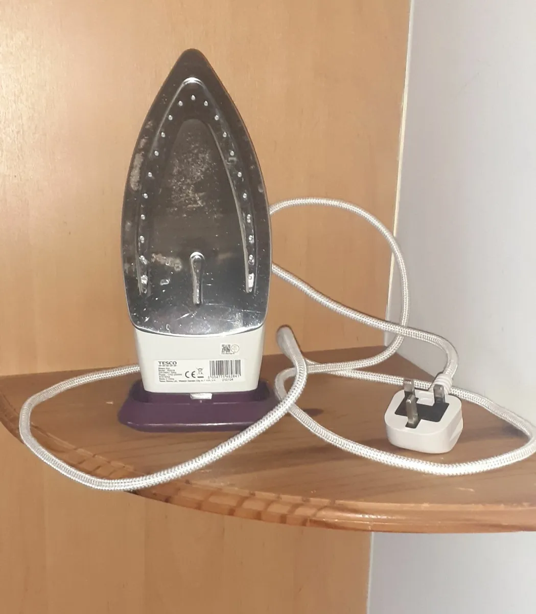 Steam Iron for clothes - Image 2