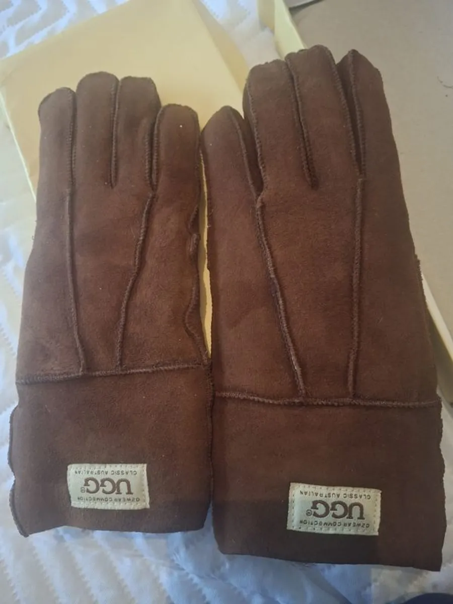 UGG Gloves - Image 1