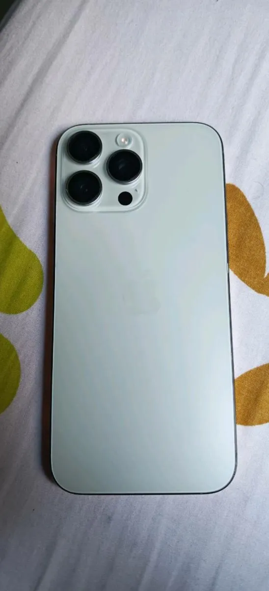 16 pro max - Image 1