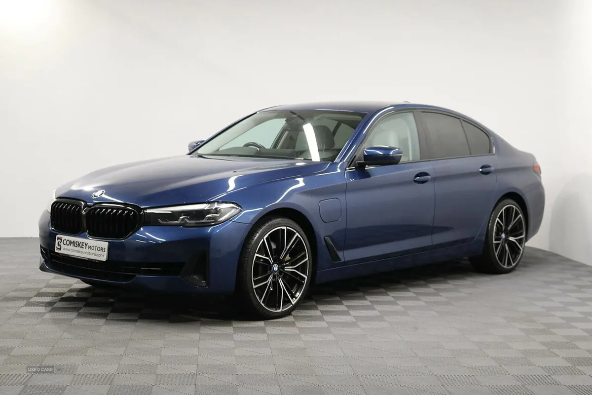 BMW 5-Series 530e SE - Image 3