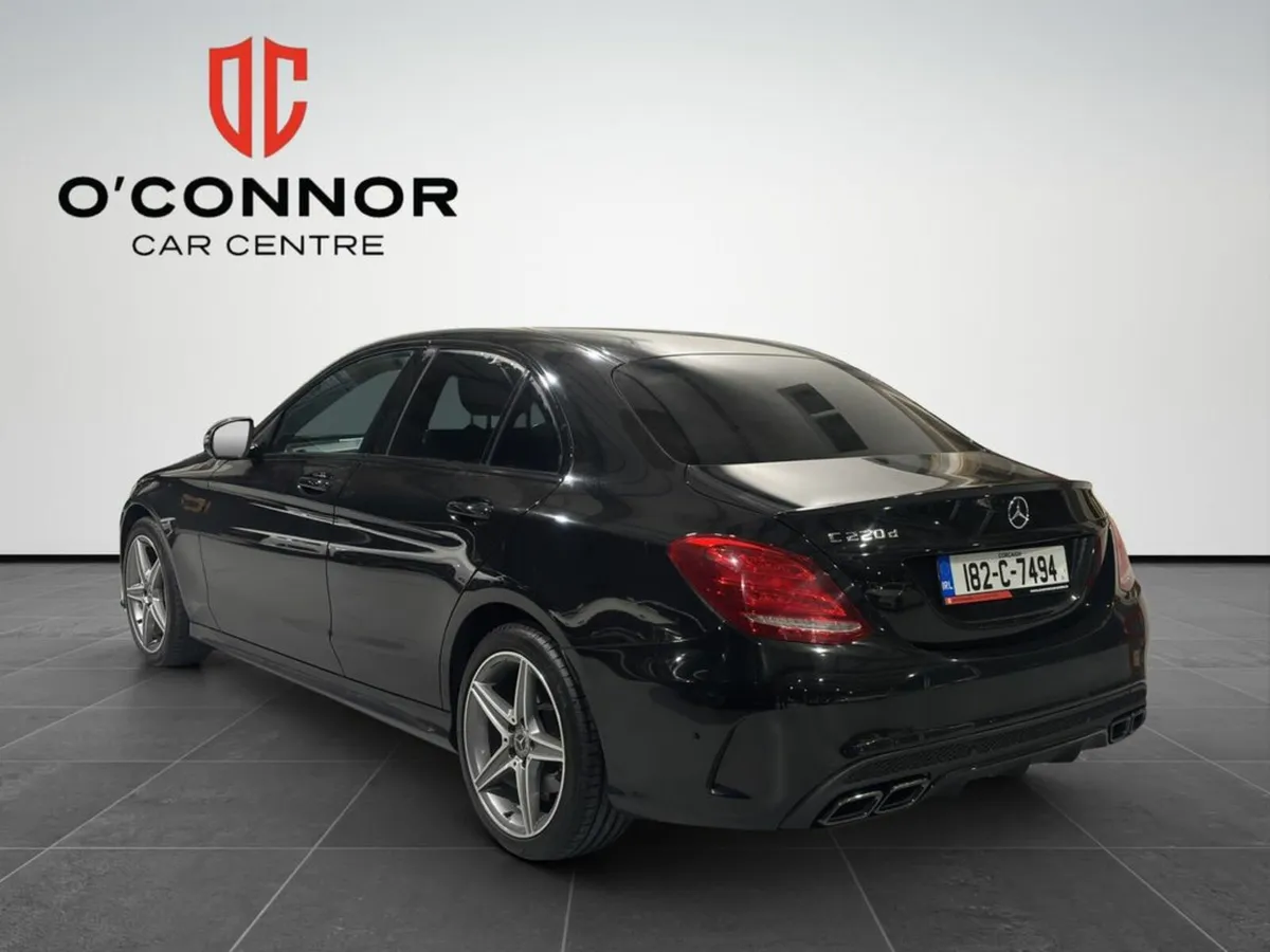 Mercedes-Benz C-Class “Blacked out, decked out, an - Image 4