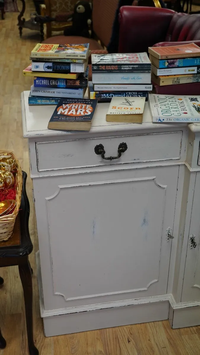 “Old Mill” Shabby Chic Sideboard - Image 2