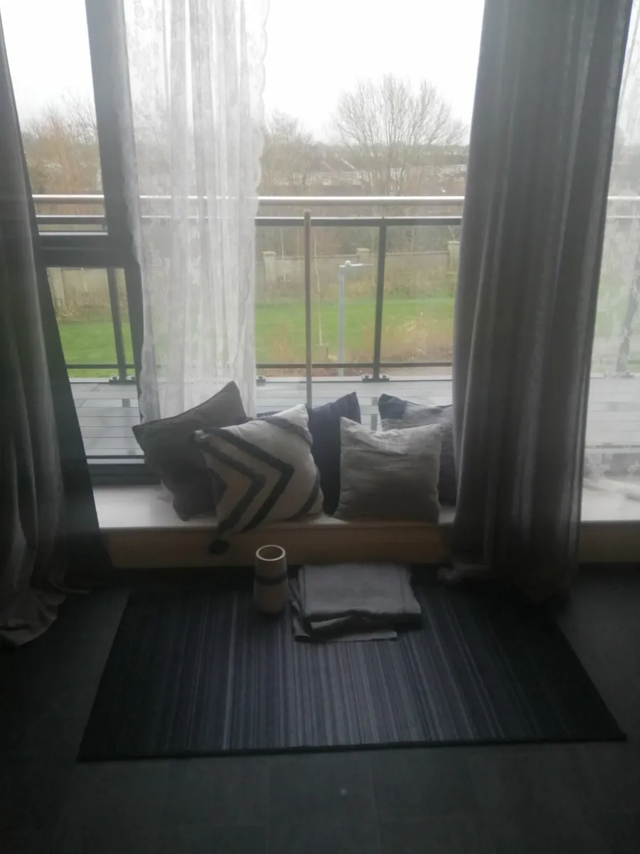 Bedroom /Living room set - Image 3