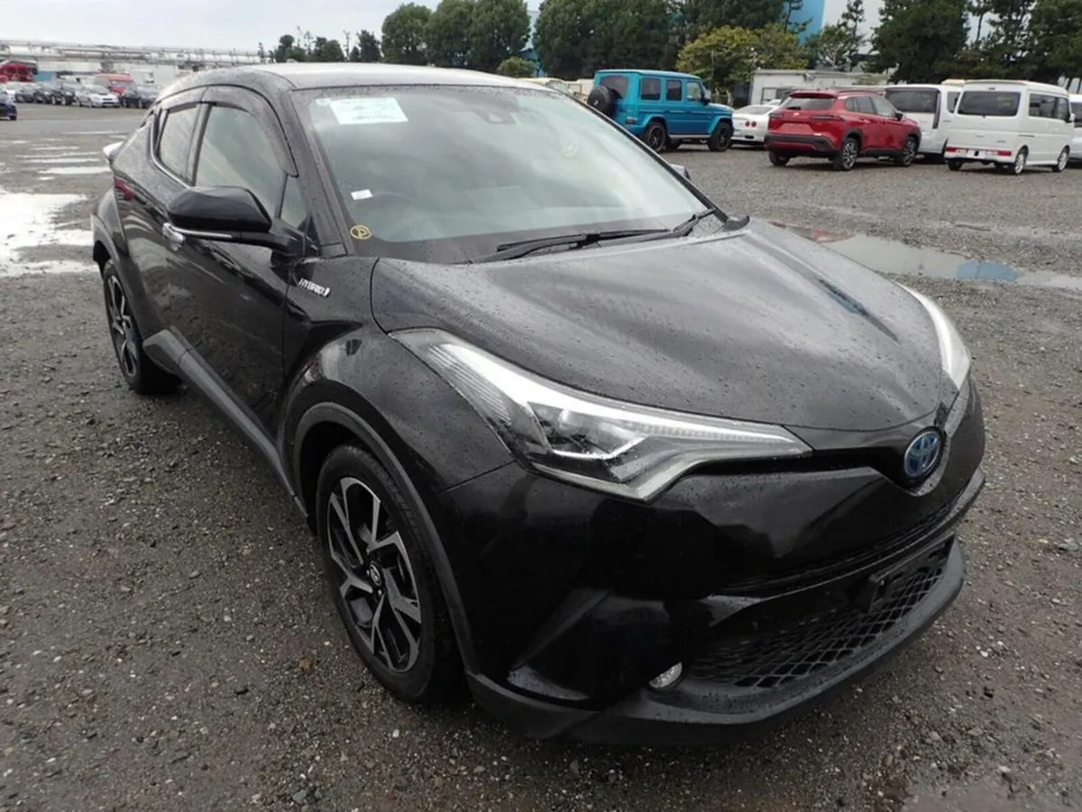 Toyota C-HR G LED Edition - Image 1