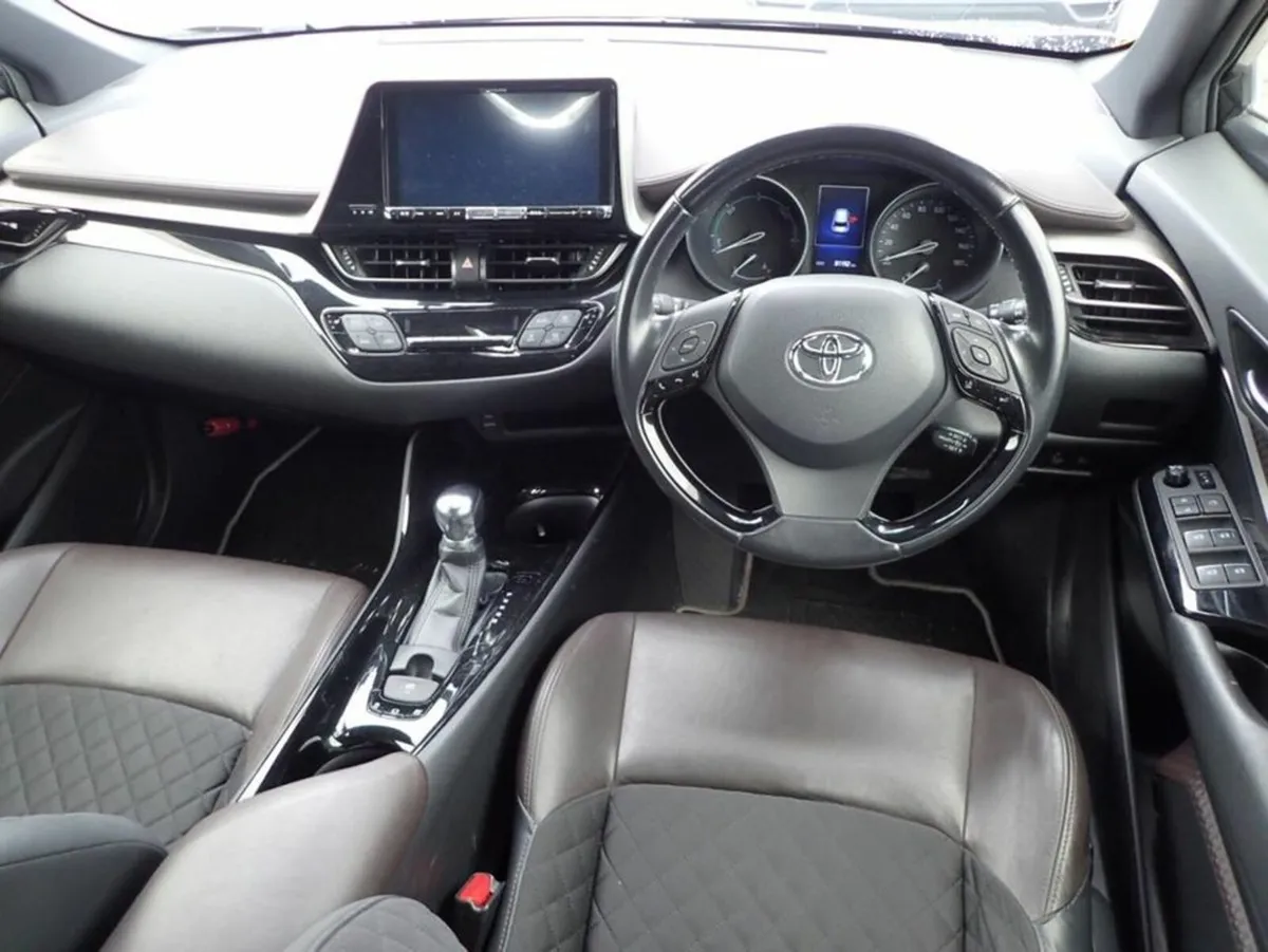 Toyota C-HR G LED Edition - Image 3