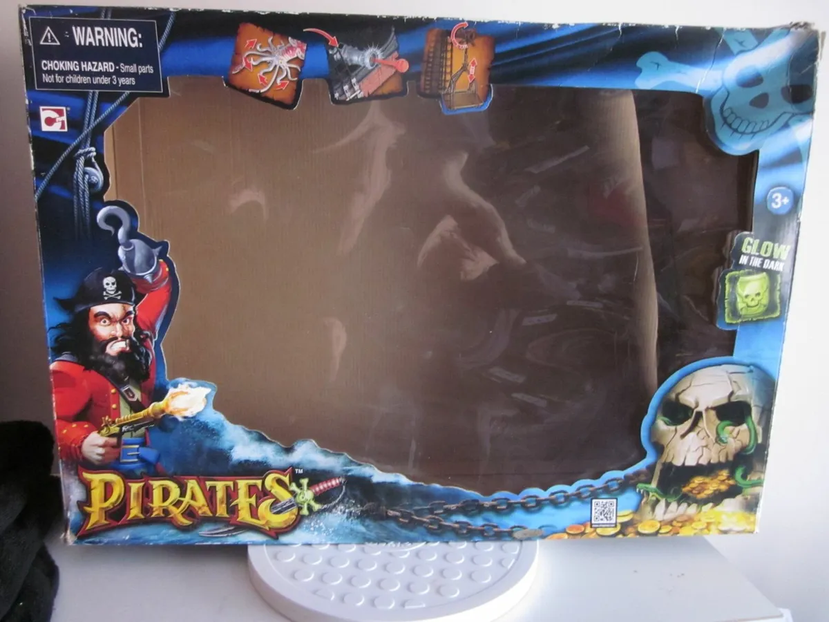 Pirate Ship Chap Mai Shoots Cannons Roll Along - Image 4