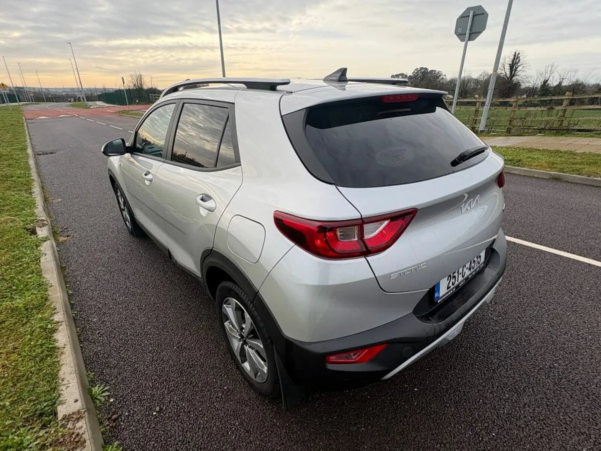 Kia Stonic Warranty to 2032! Showroom Condition! S - Image 3