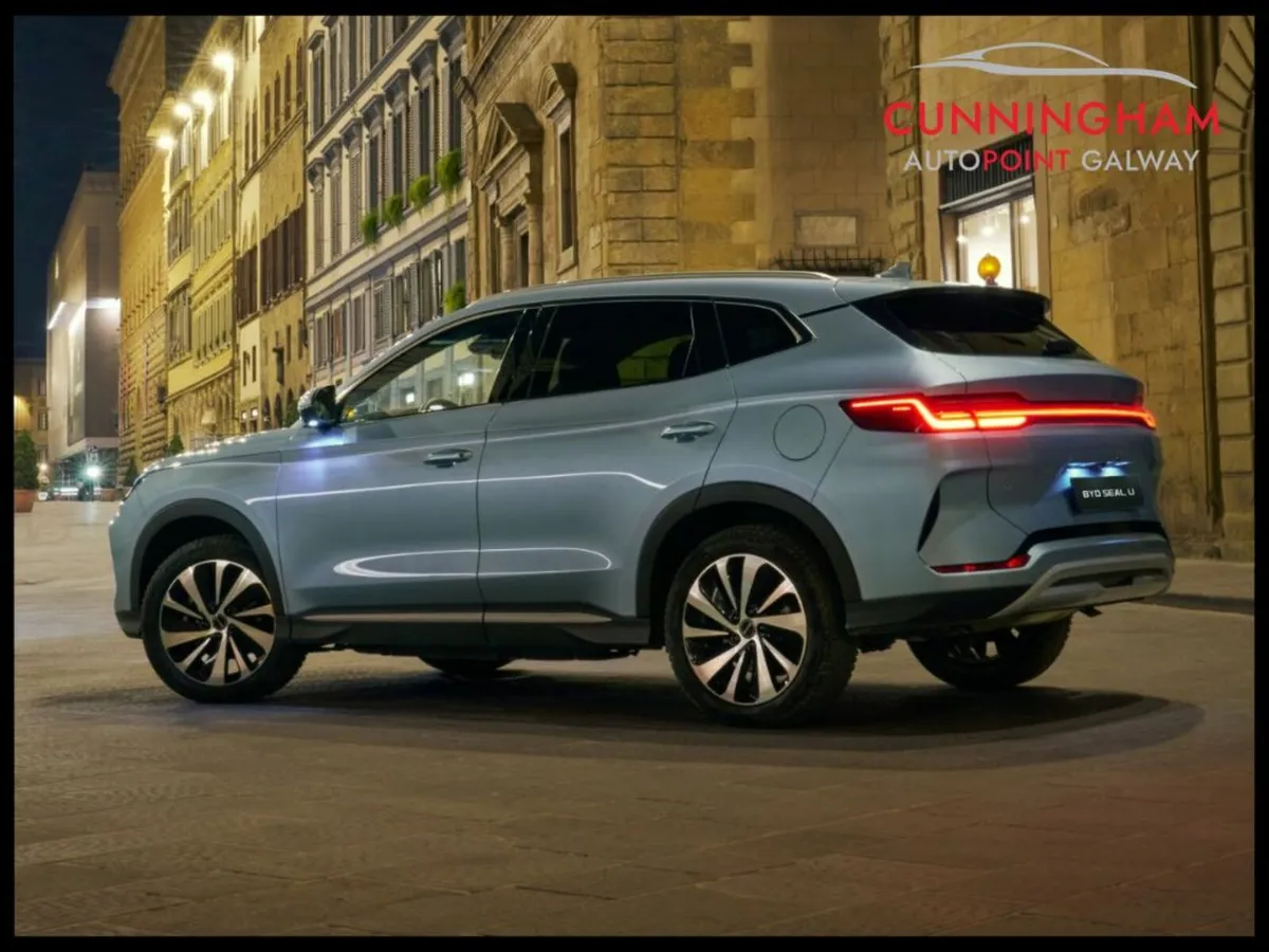 BYD SEAL U DM-i Comfort 26.6kWh **125km EV Range** - Image 2