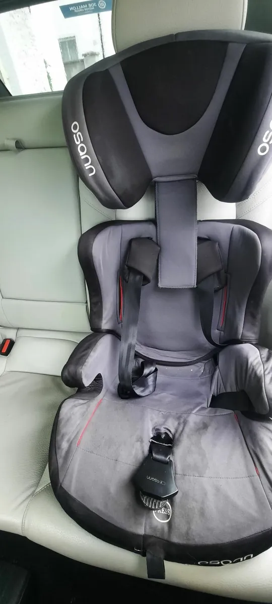 Car seat - Image 1