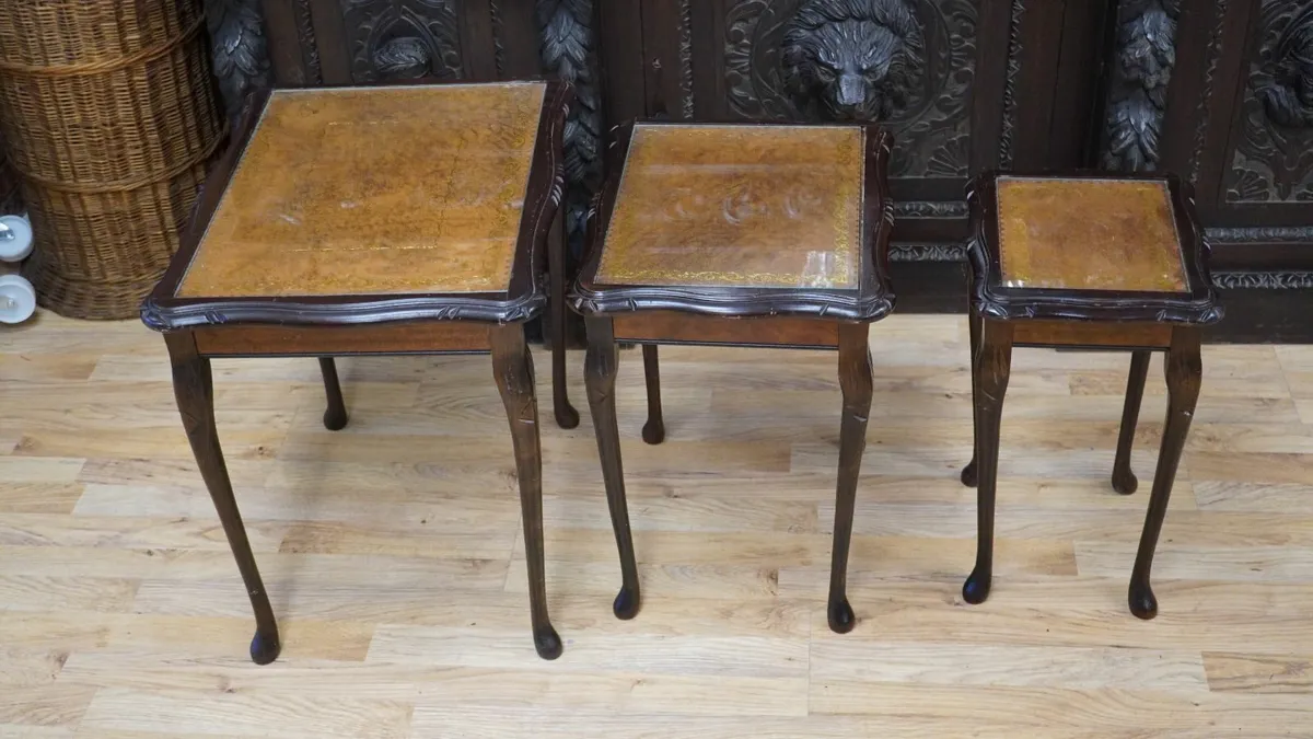 Nest of tables - Image 2