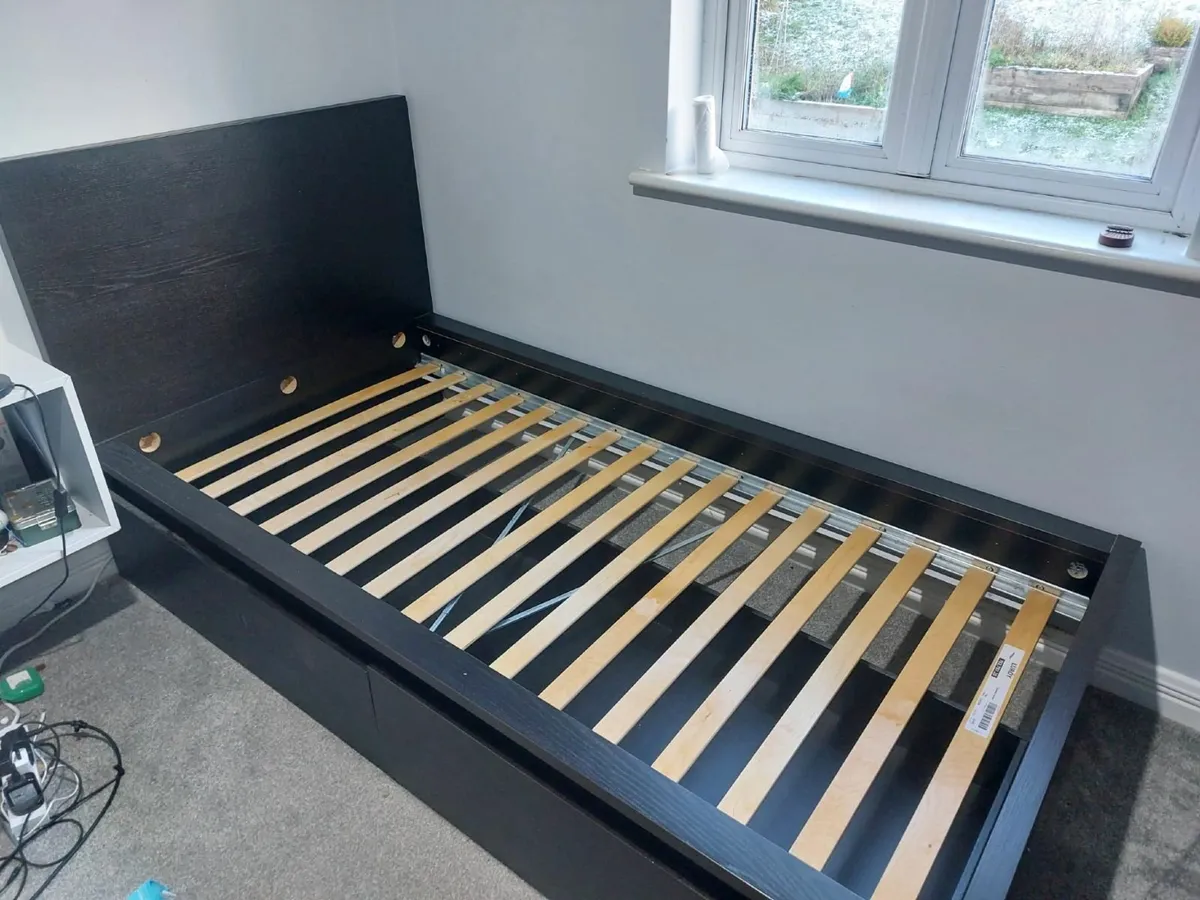 Single bed - Image 3