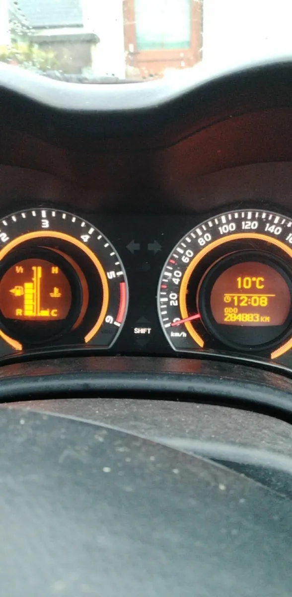 Toyota Corolla 2013 - Image 2