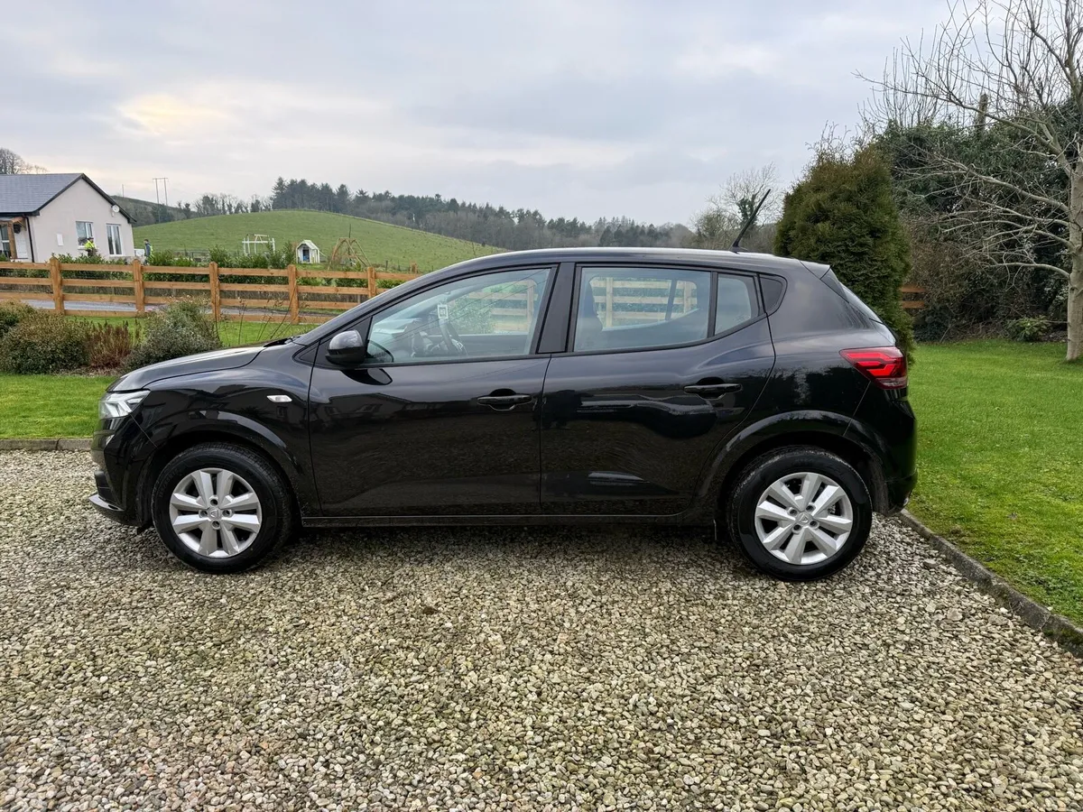 212 Dacia sandero 1.0 petrol - Image 2