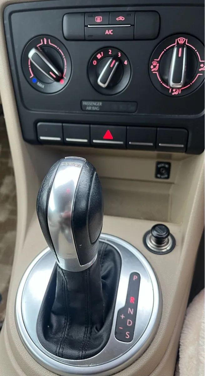 142 VW Beetle - Image 3