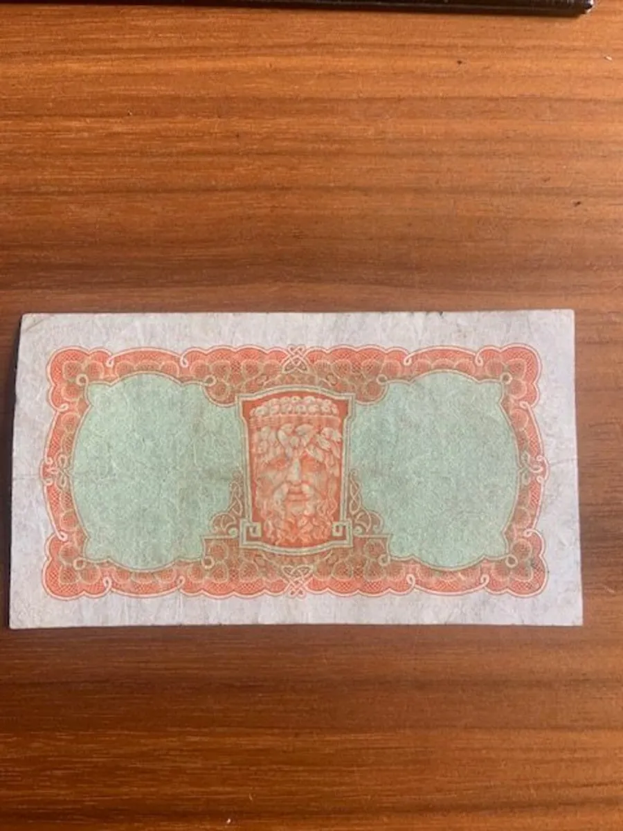 10 Shilling Lavery Notes - 40 Euros Each - Image 2