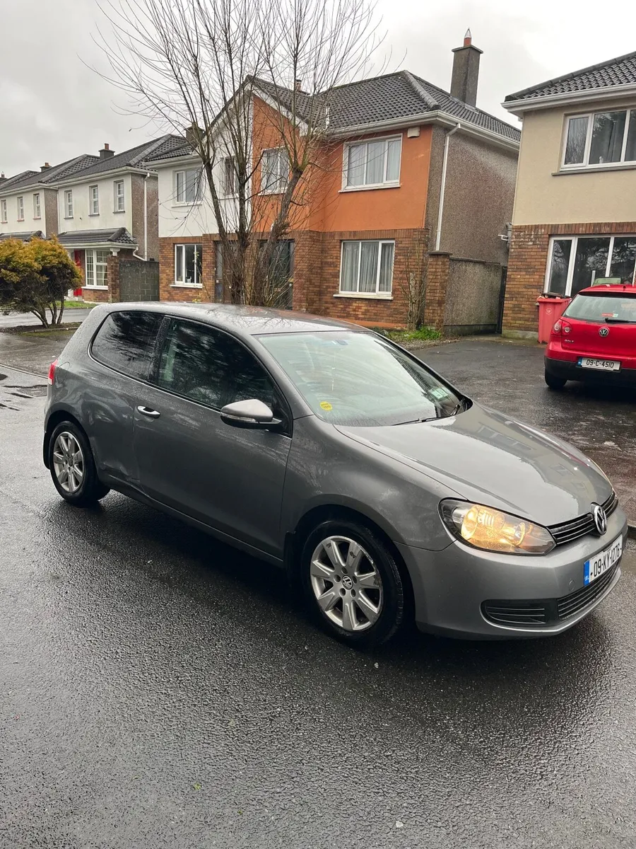 Volkswagen Golf 2009 - Image 1