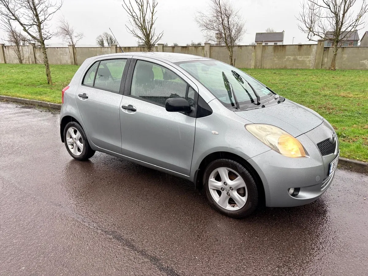 Toyota Yaris 2006 - Image 1