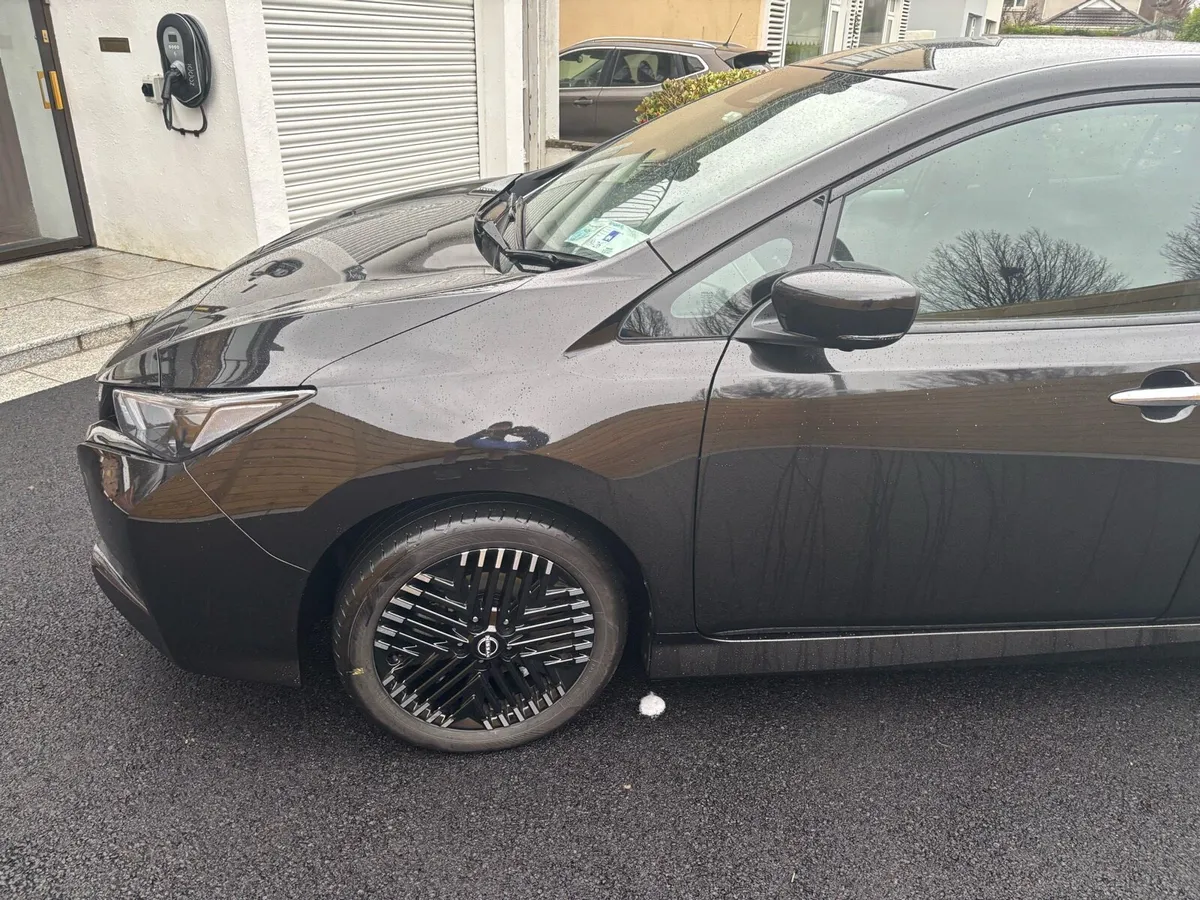 Nissan Leaf - Image 2