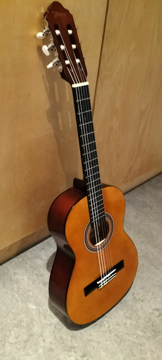 Valencia guitar - Image 3