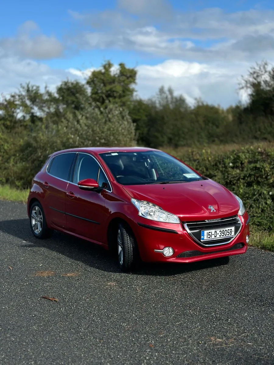 2015 Peugeot 208 Automatic - Image 1
