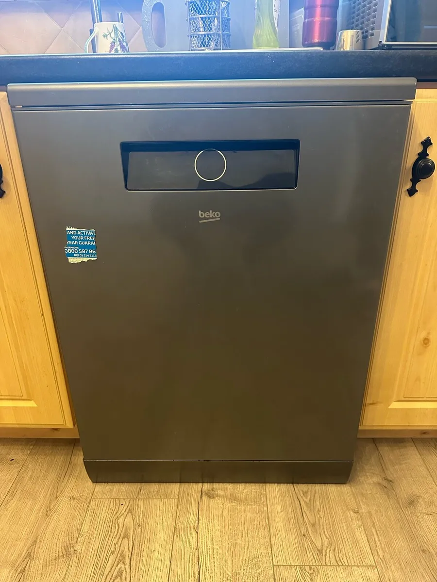 Dishwasher - Image 1