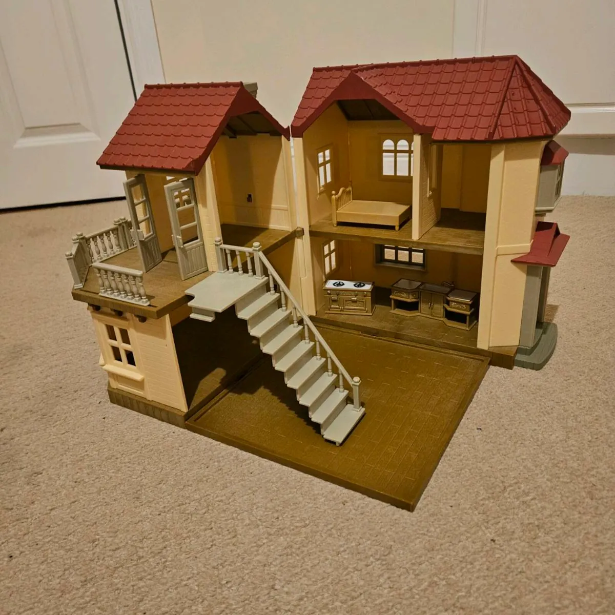 FREE Sylvanian family house - Image 1