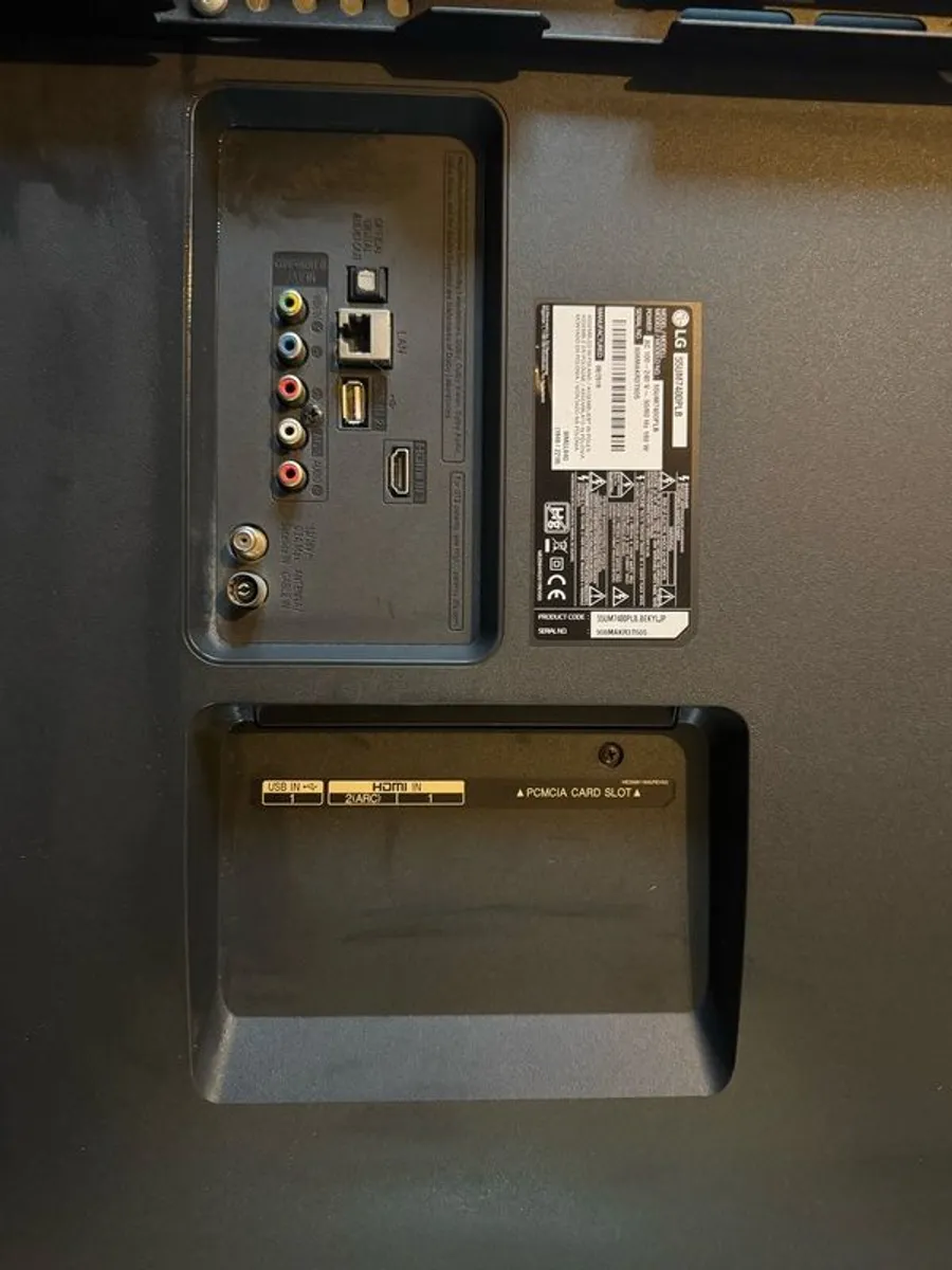 56" Lg Smart Tv - Image 3