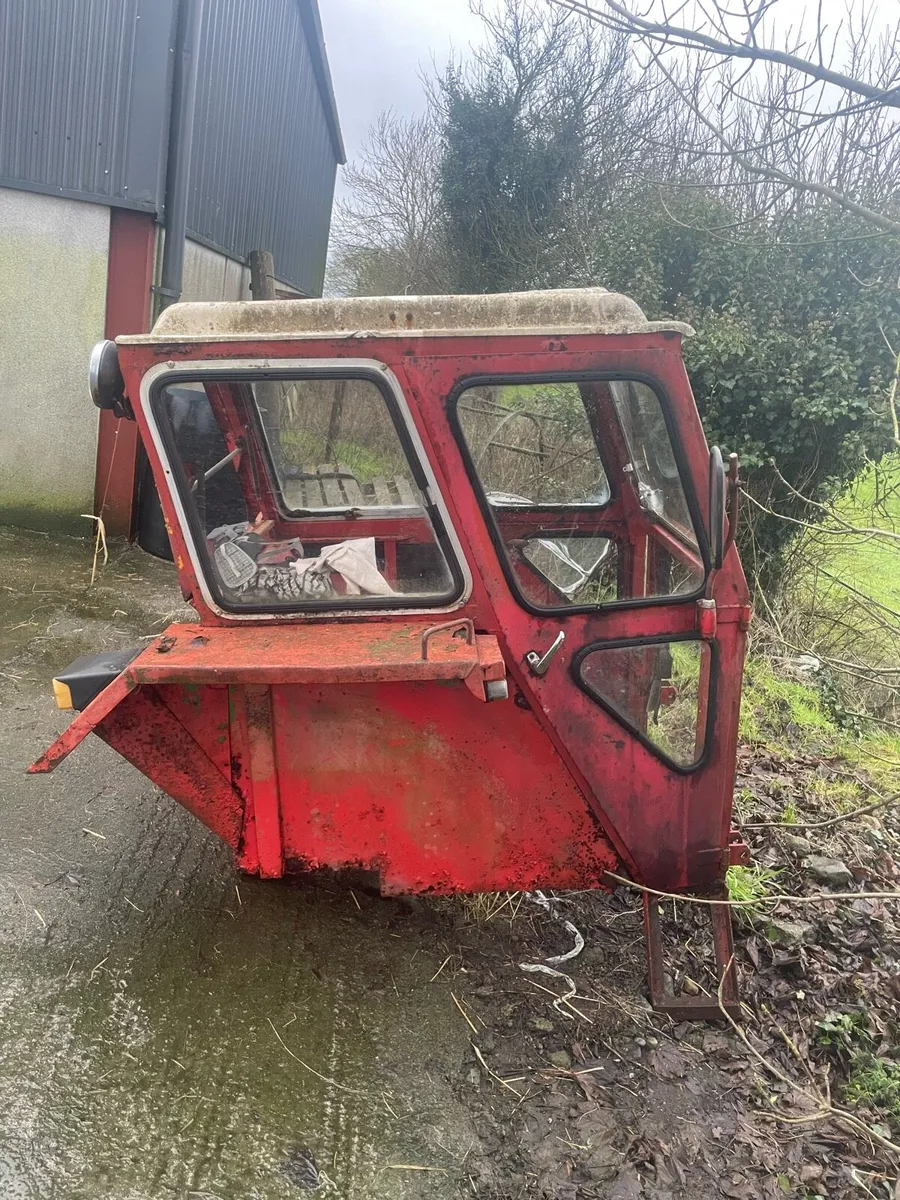 Cab/wheels - Image 1