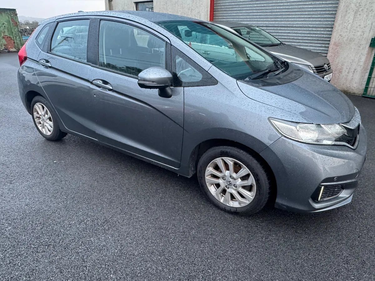 Honda Jazz 2018 - Image 2