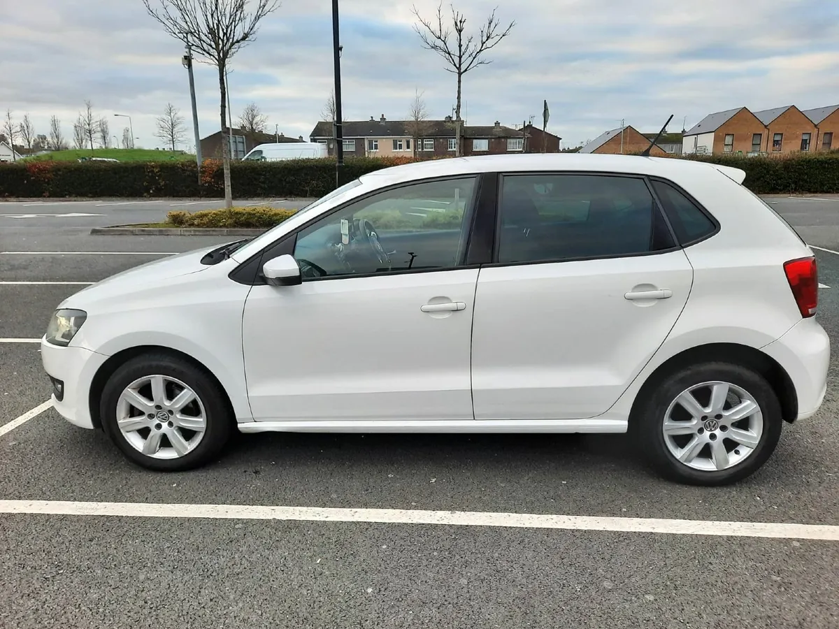 Volkswagen Polo 2012 - Image 2