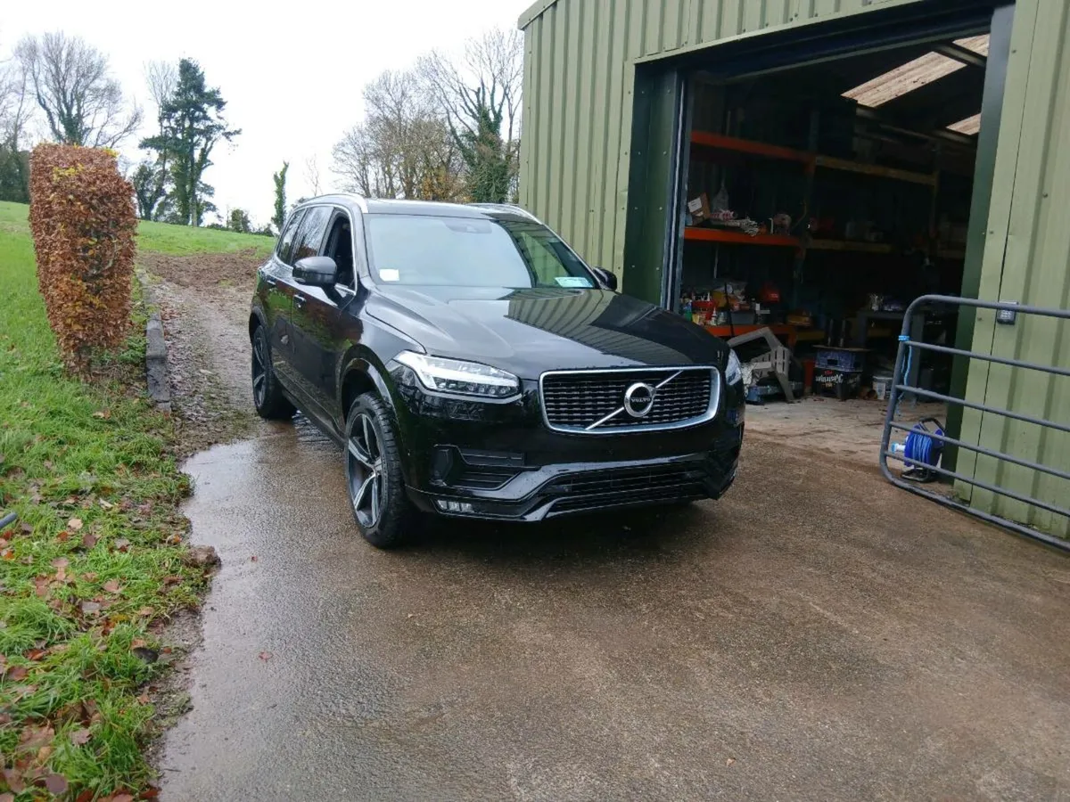 Volvo XC90 R-Design 2017 petrol Hybrid - Image 1