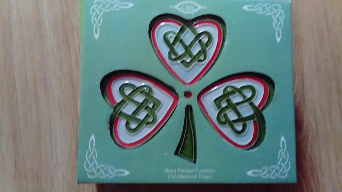 Ceramic wall hangings - Image 2