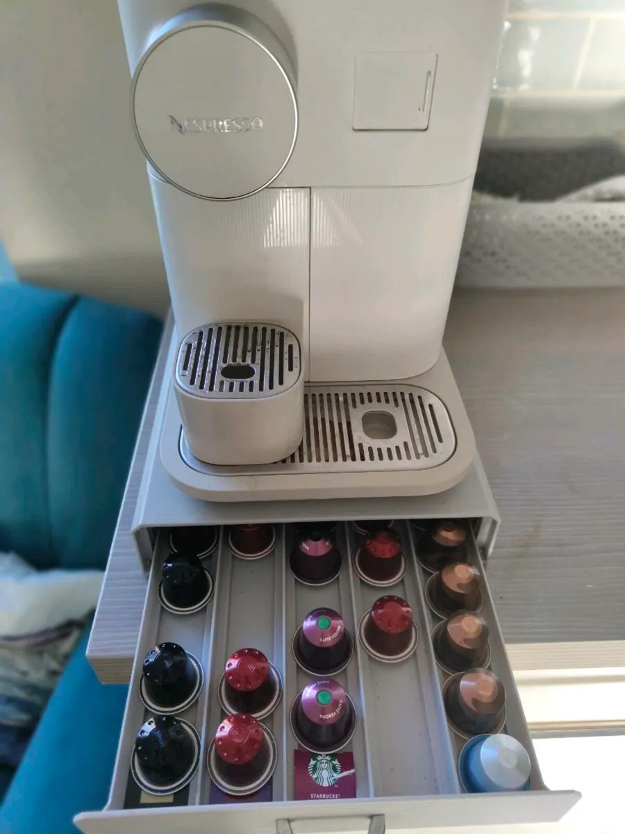 Nespresso Delonghi Gran Lattissima - Image 4