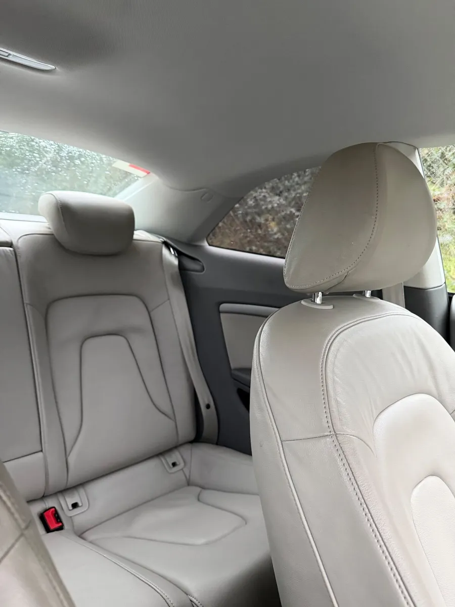 Audi A5 2010 - Image 4