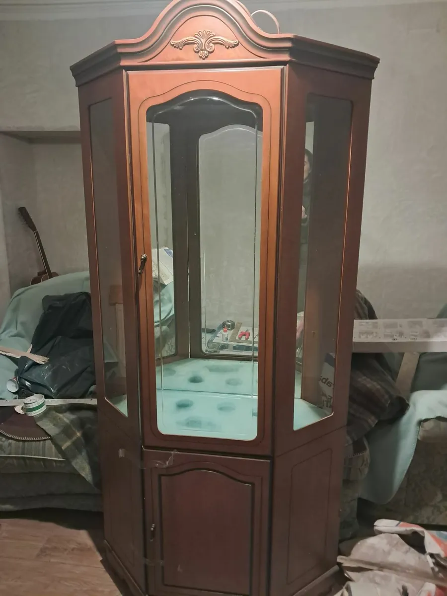 Corner display unit - Image 3