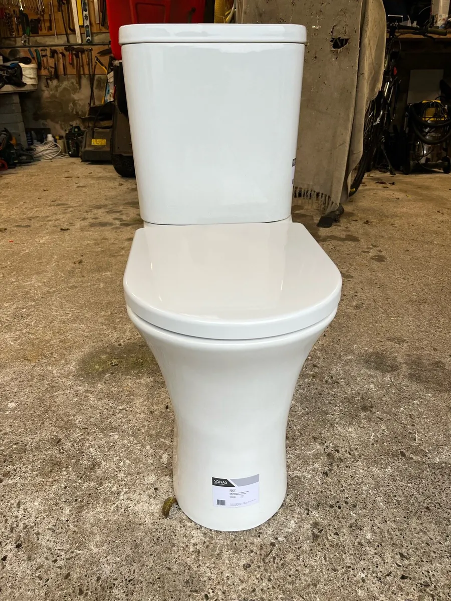 Toilet  ( new) - Image 1
