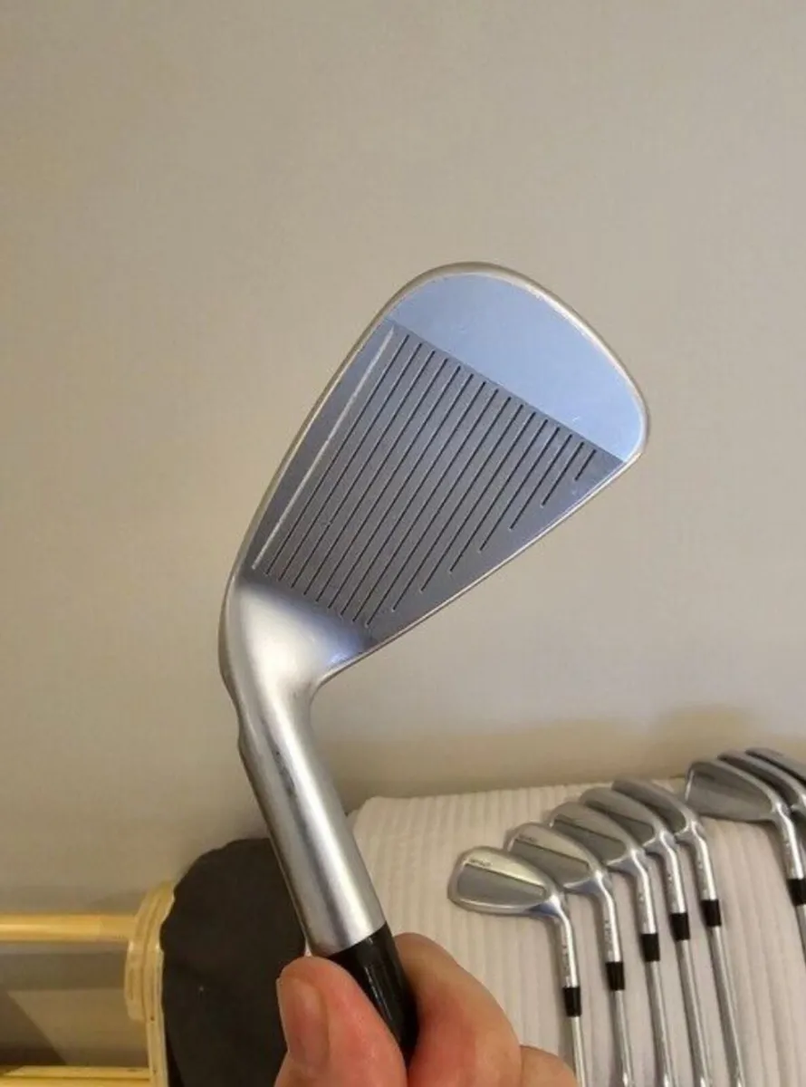 Ping i230 irons - Image 2