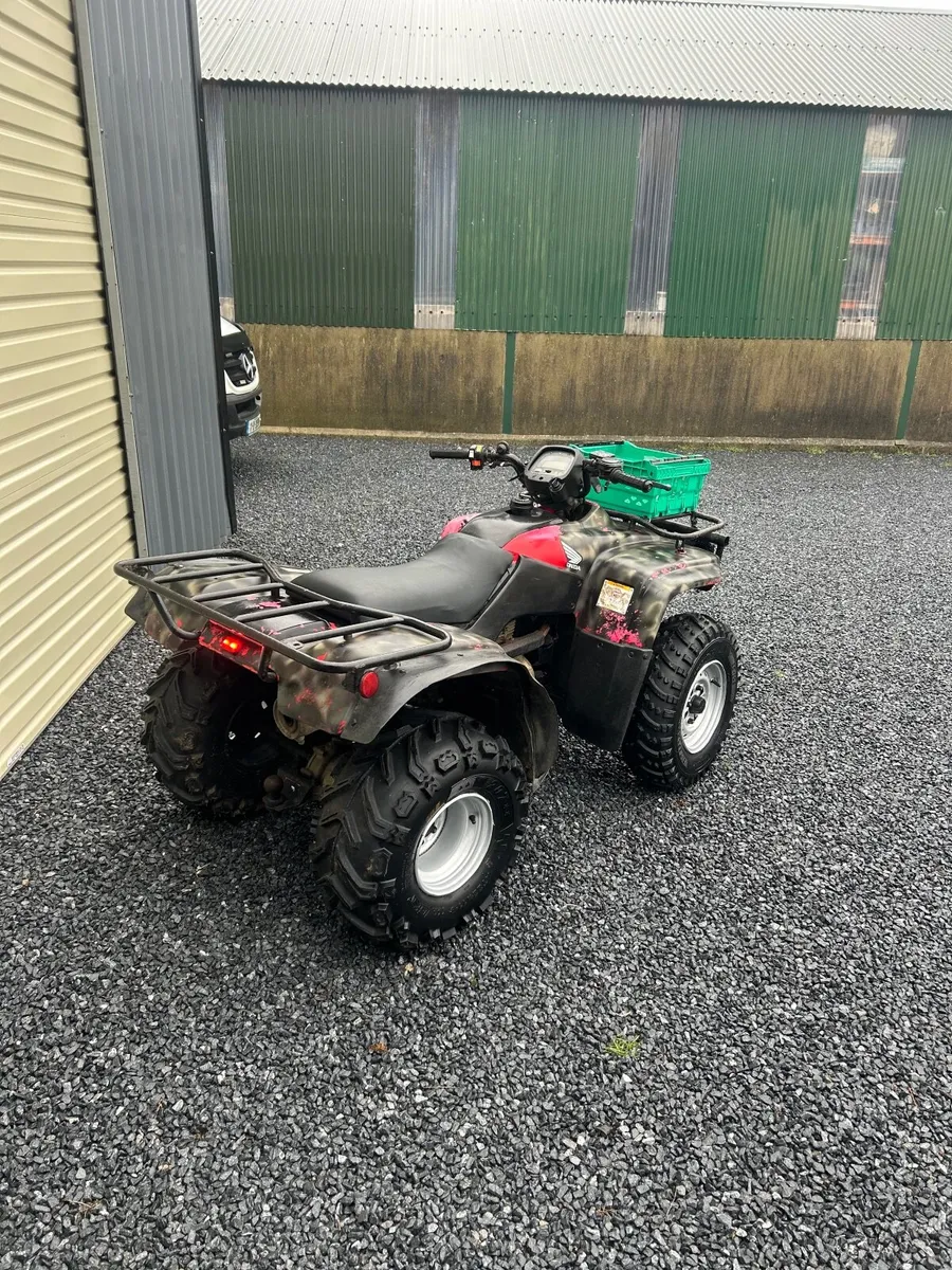 Honda 250 cc farm quad - Image 4