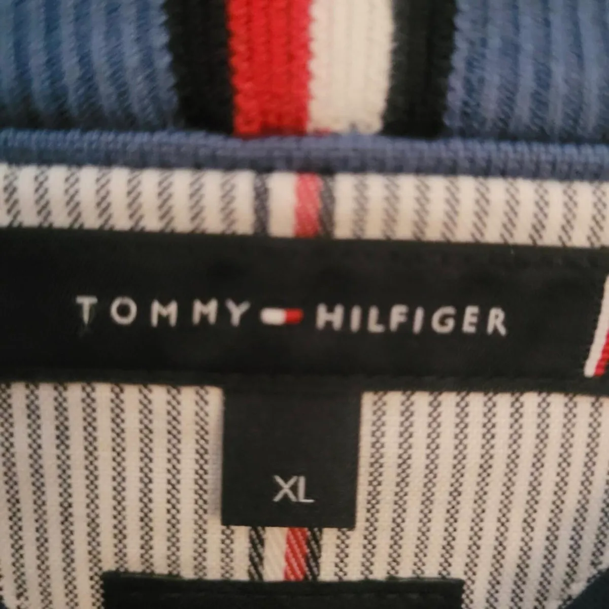 Tommy Hilfiger Knit - Image 2