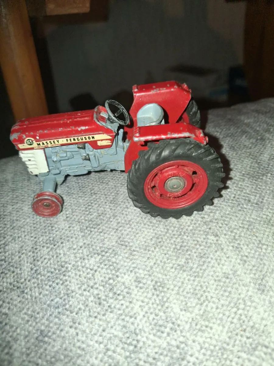 Vintage model tractors - Image 3