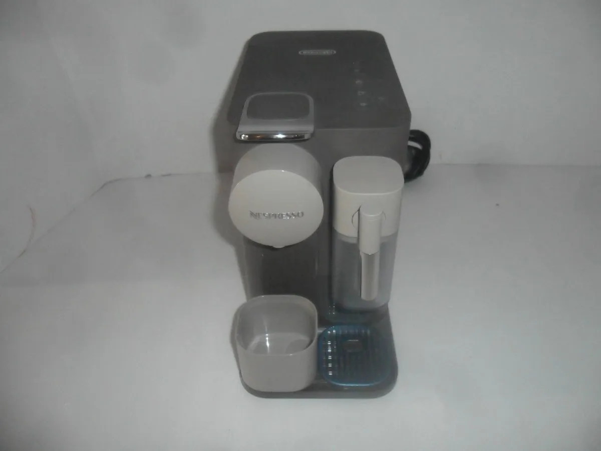 delonghi coffee machine - Image 1