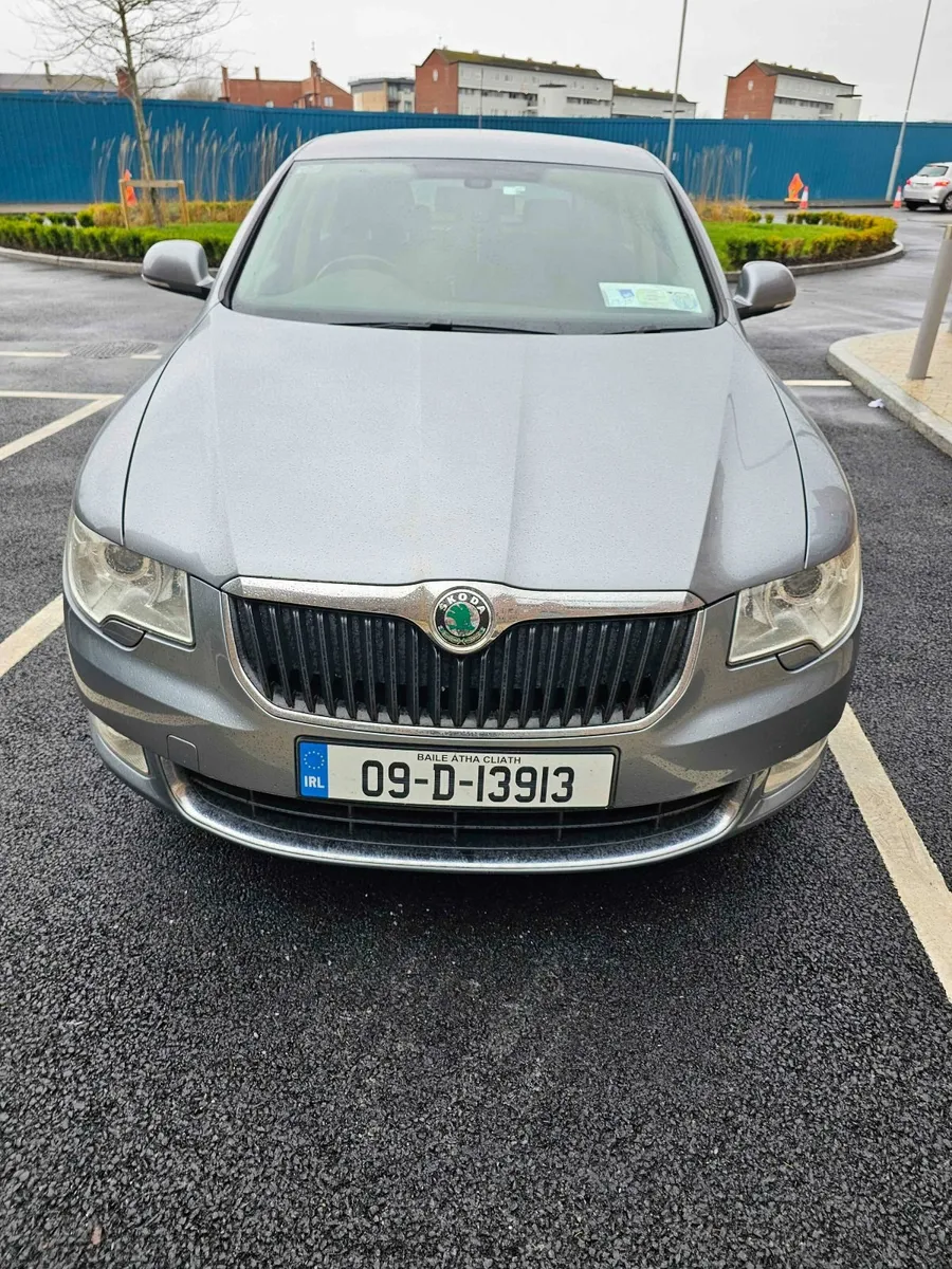 Skoda Superb 2009 - Image 1