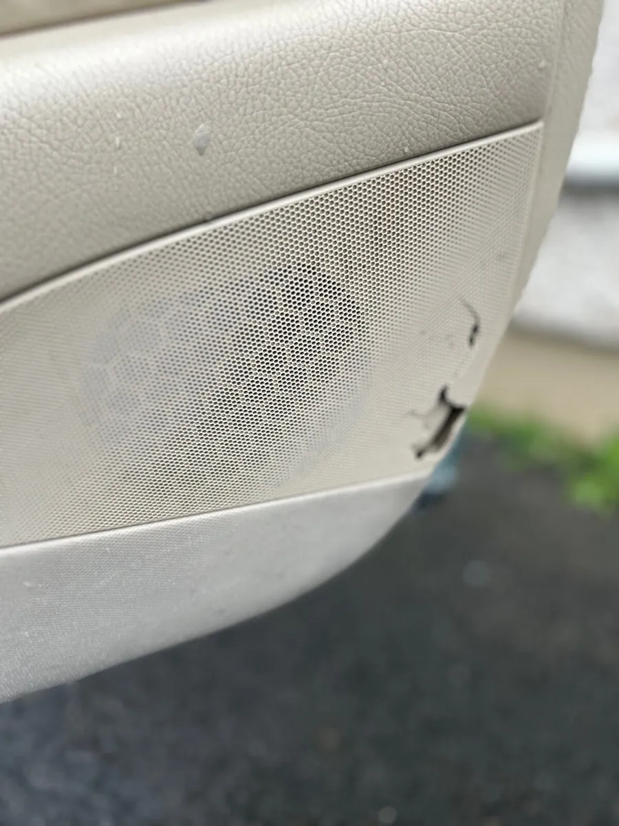 Mercedes-Benz CLK 2003 - Image 2